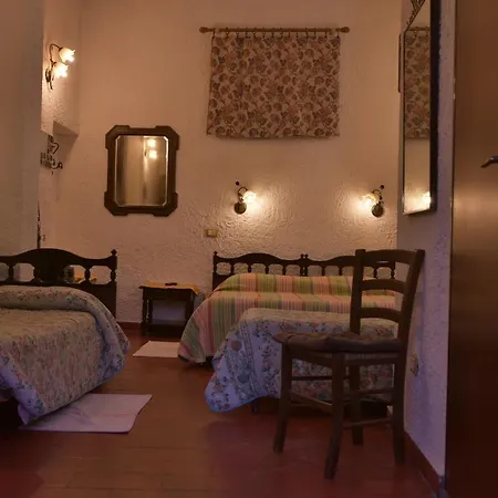 Cirasellaetna Farm stay